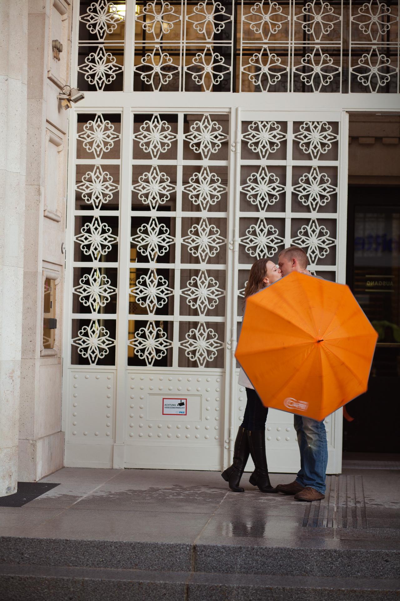 Lovestory Shooting im Regen in Wien mit Fotografin – 6