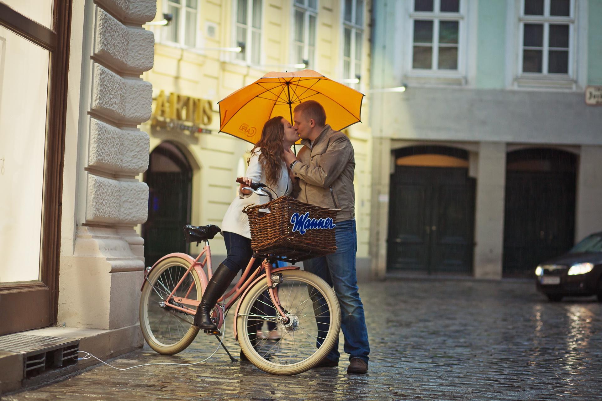 Lovestory Shooting im Regen in Wien mit Fotografin – 11