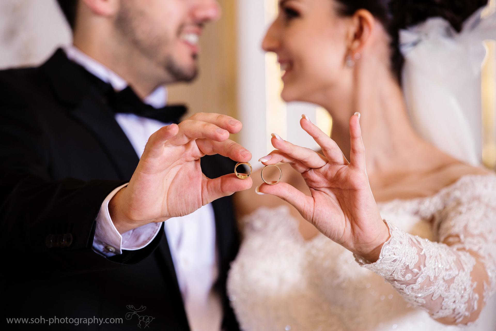 Hochzeitsfotografin Bruck an der Leitha zwei Looks standesamtliche Trauung – 14