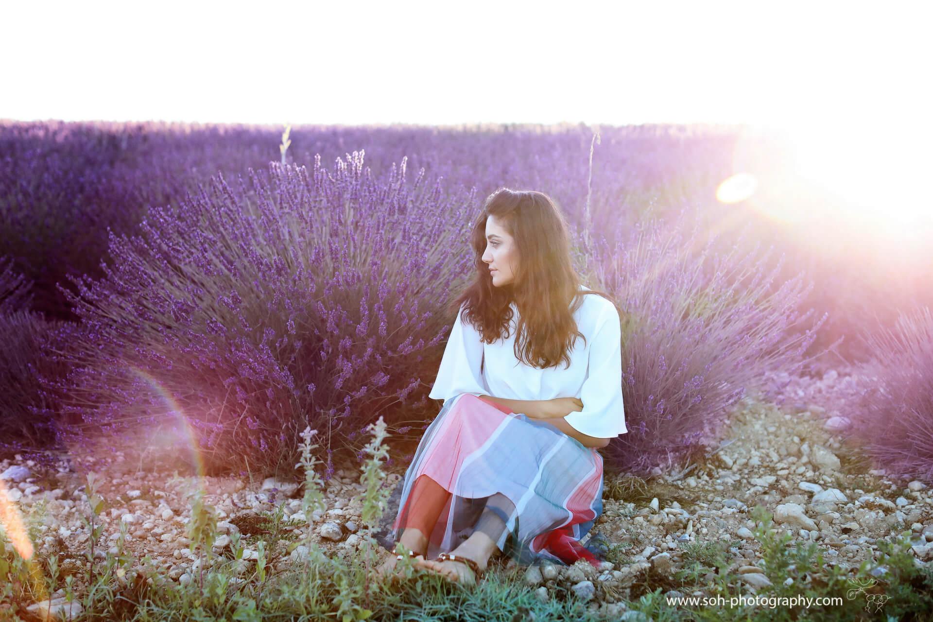 Fashion Fotoshooting in den Lavendelfeldern der Provence – 2