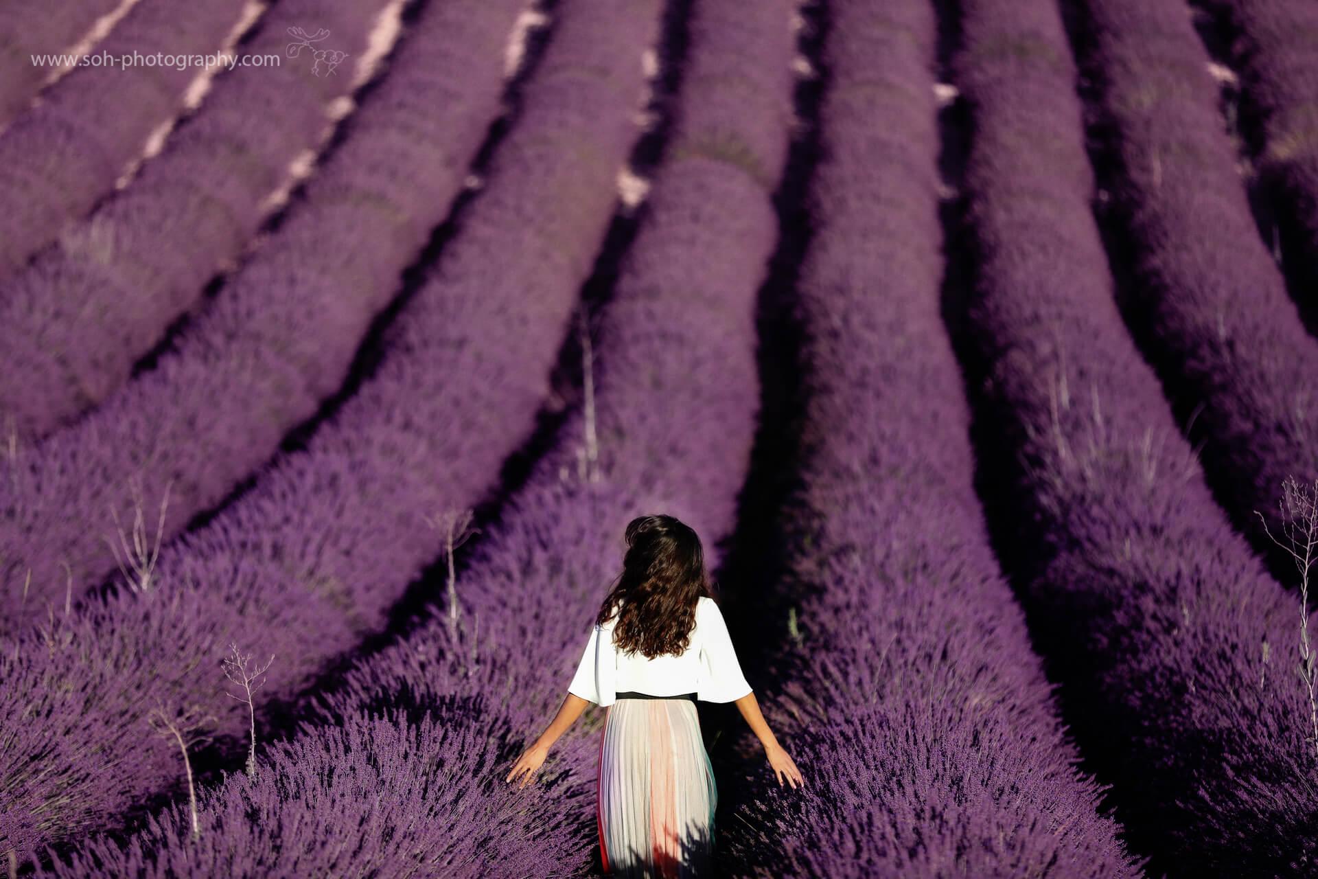 Fashion Fotoshooting in den Lavendelfeldern der Provence – 4
