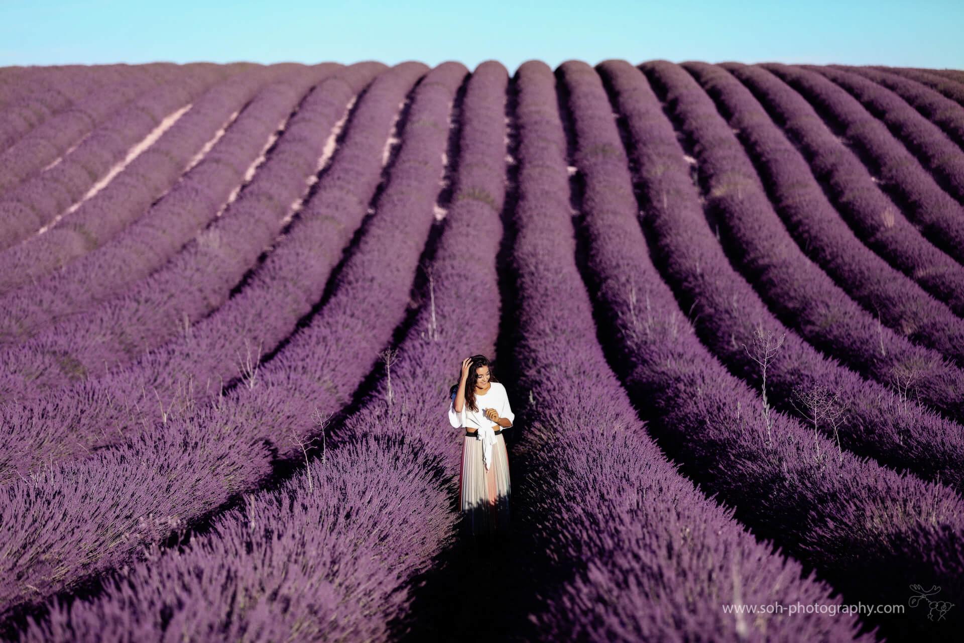 Fashion Fotoshooting in den Lavendelfeldern der Provence – 5