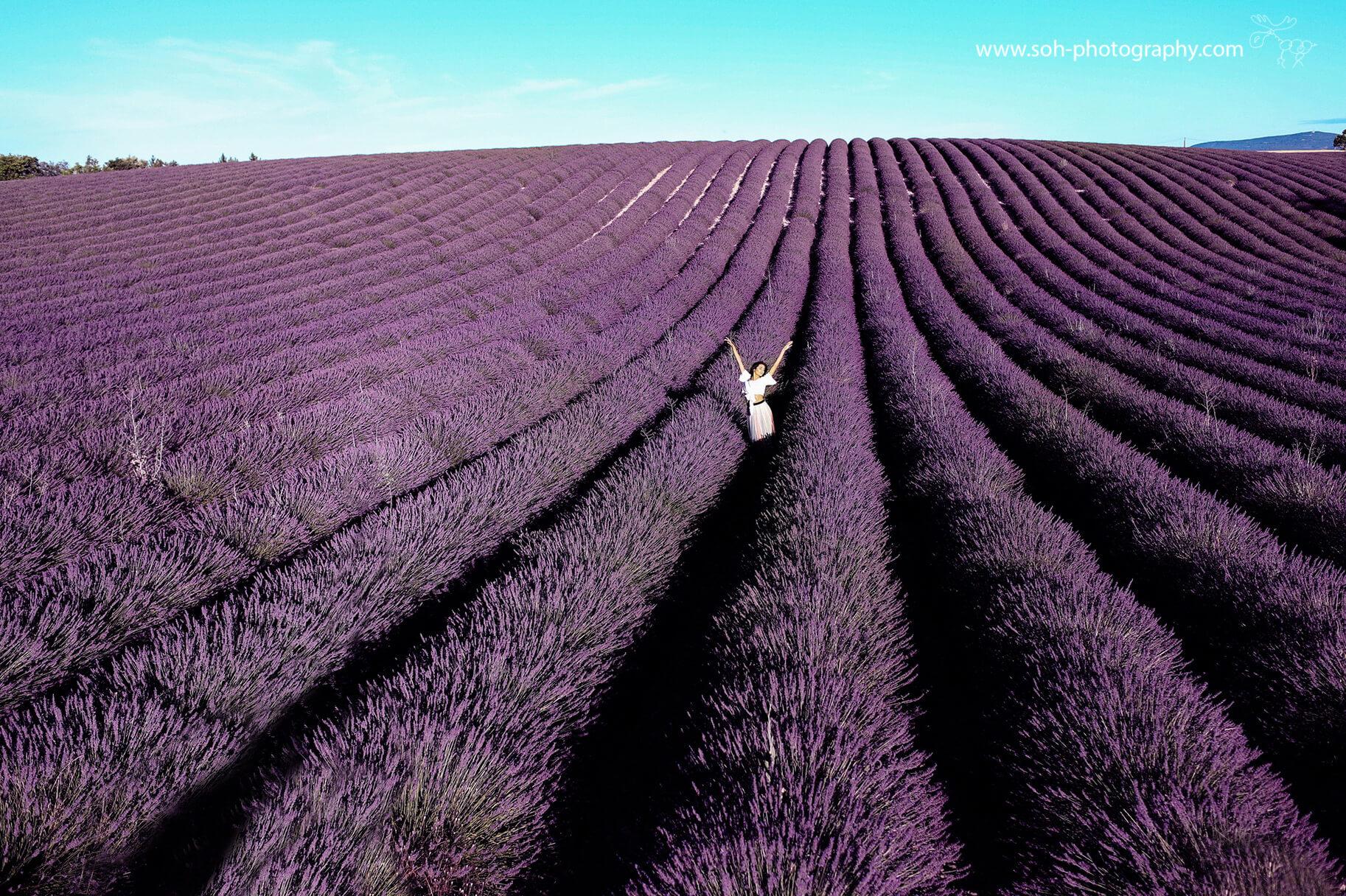 Fashion Fotoshooting in den Lavendelfeldern der Provence – 7