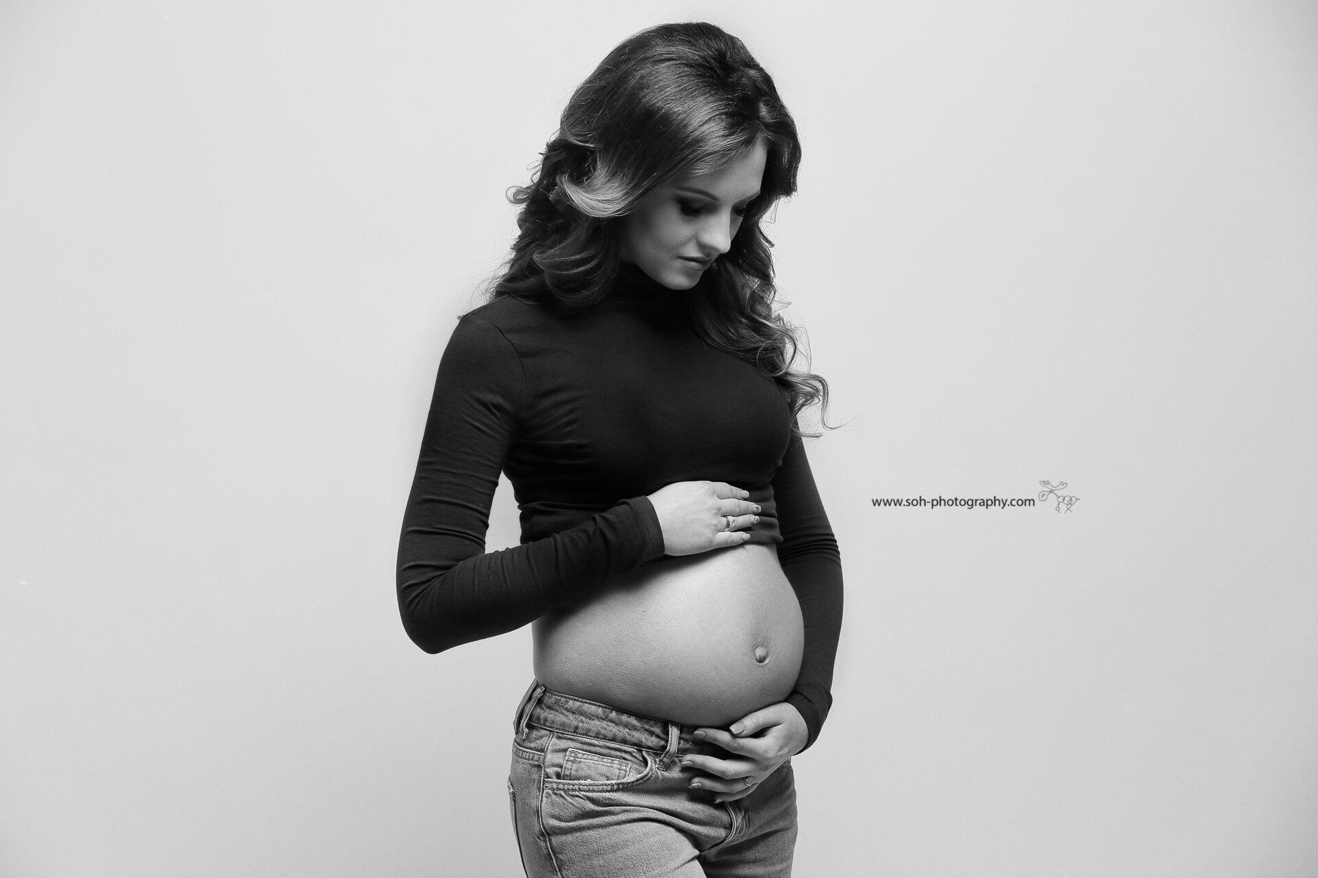 Babybauch Fotoshooting im Studio Bruck an der Leitha – 2