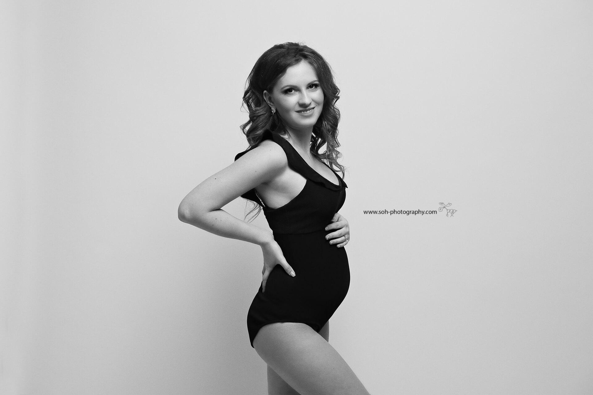 Babybauch Shooting im unserem Studio