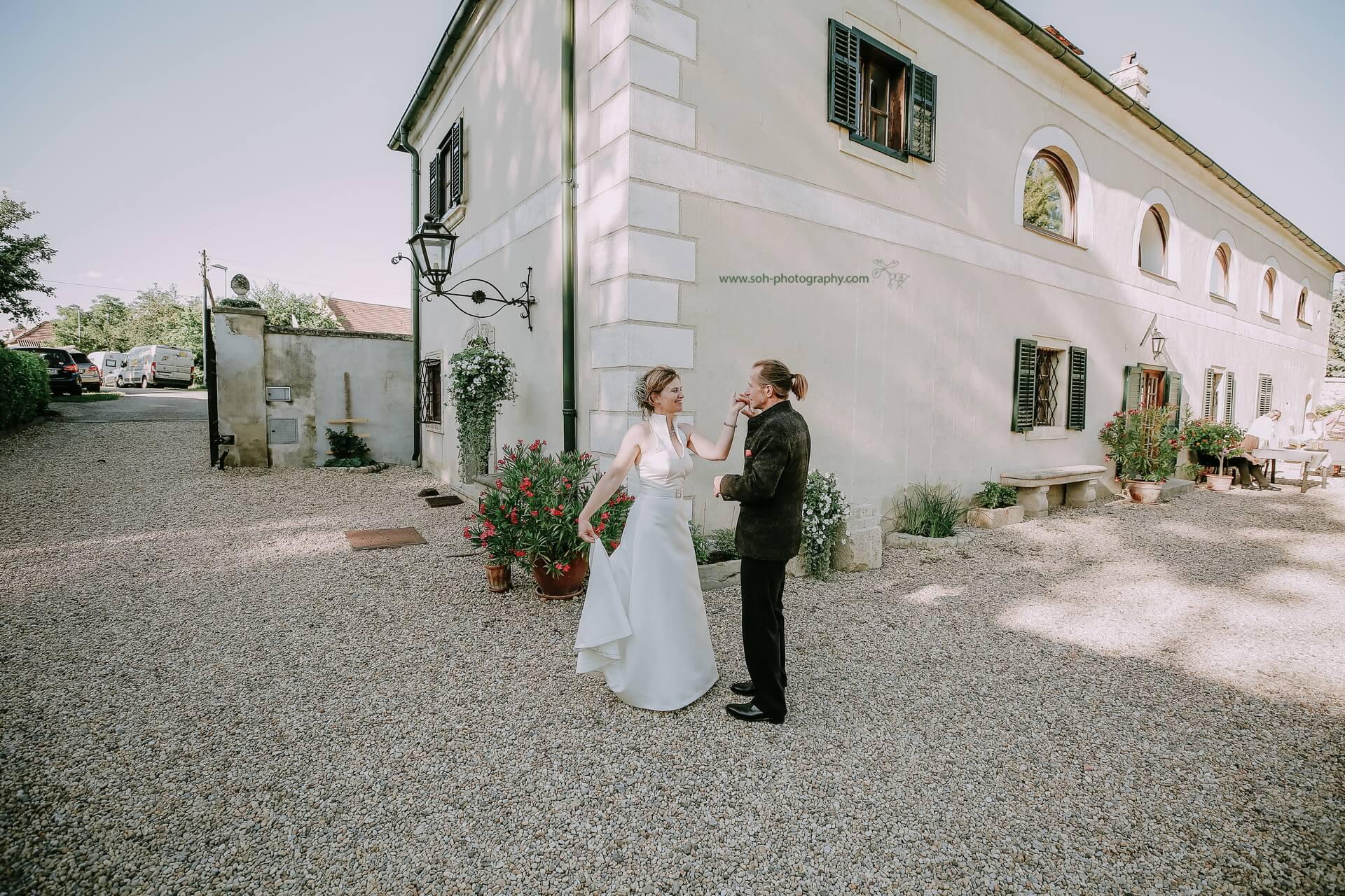hochzeitsfotograf bruck leitha hochzeit trautmannsdorf gartenhochzeit – 13