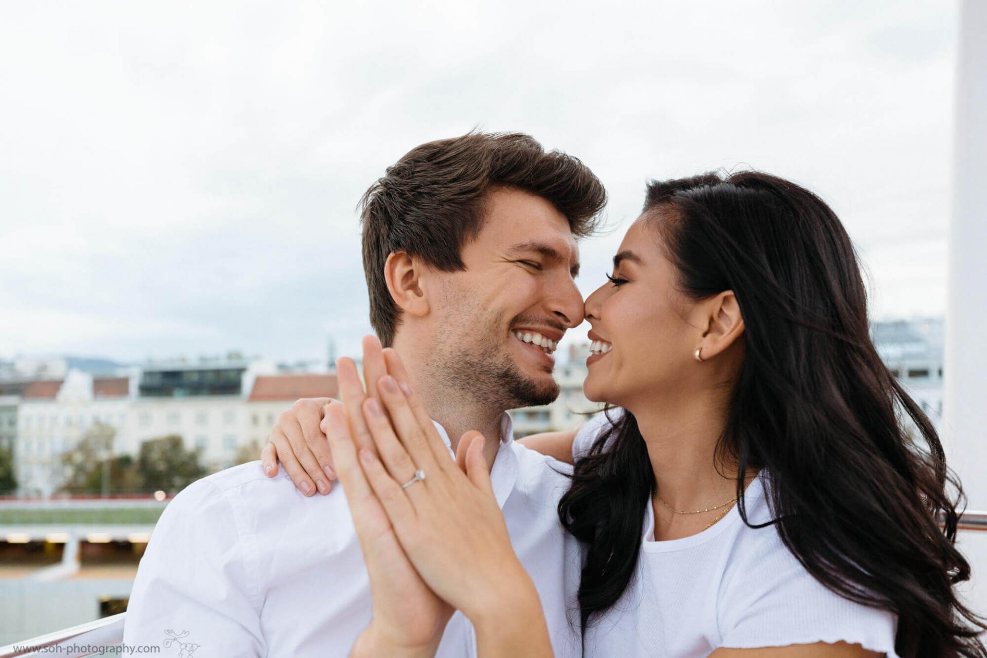 Lovestory Paarshooting Wien Bruck an der Leitha Fotografin romantisches Date – 13