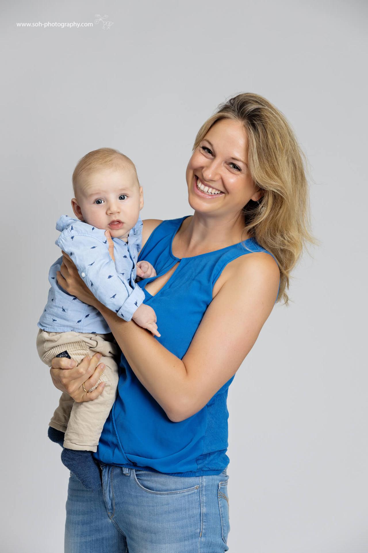 Familien Fotoshooting Babybauch und Baby mit Fotografin – 9