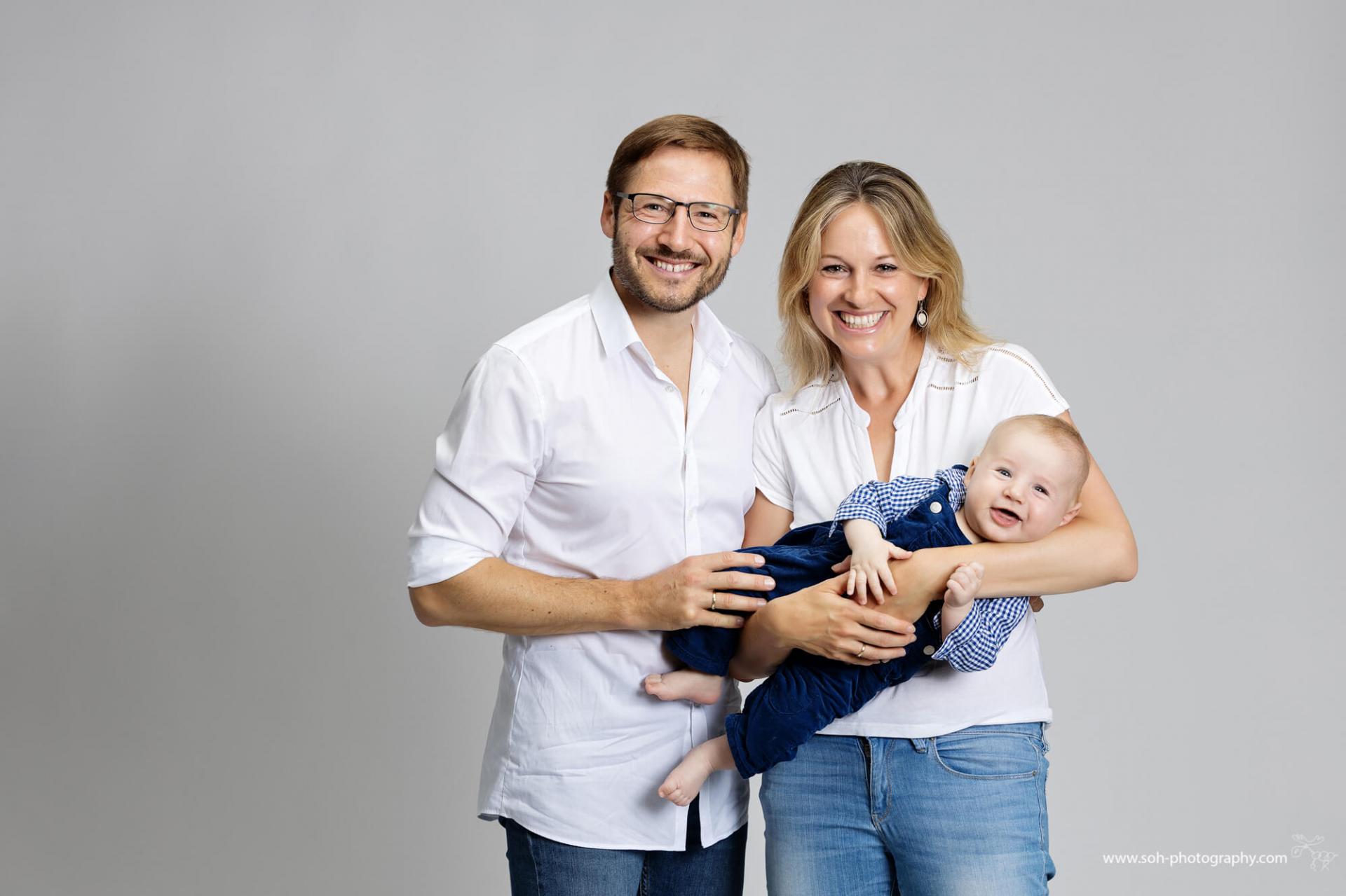 Familien Fotoshooting Babybauch und Baby mit Fotografin – 13