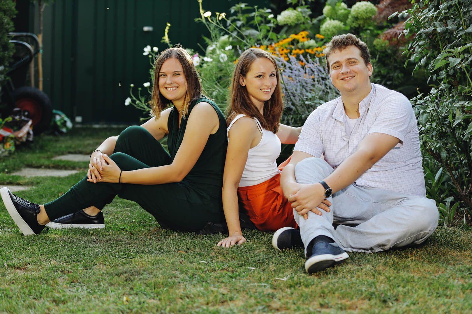 Familien Fotoshooting im Garten im Burgenland Fotografin – 15