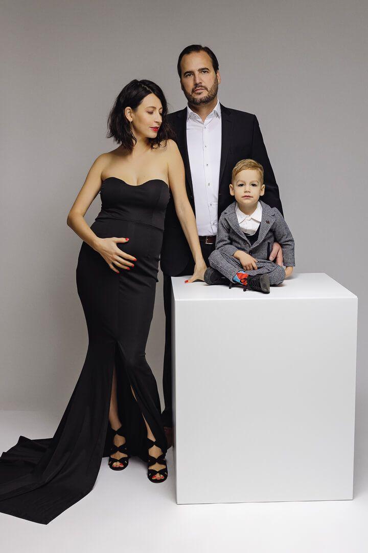 Babybauch-Fotoshooting mit Kinder