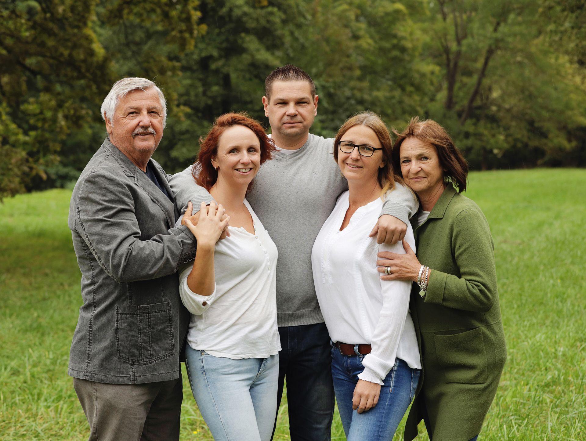 Familien Fotoshooting im Harrachpark Bruck an der Leitha – 4