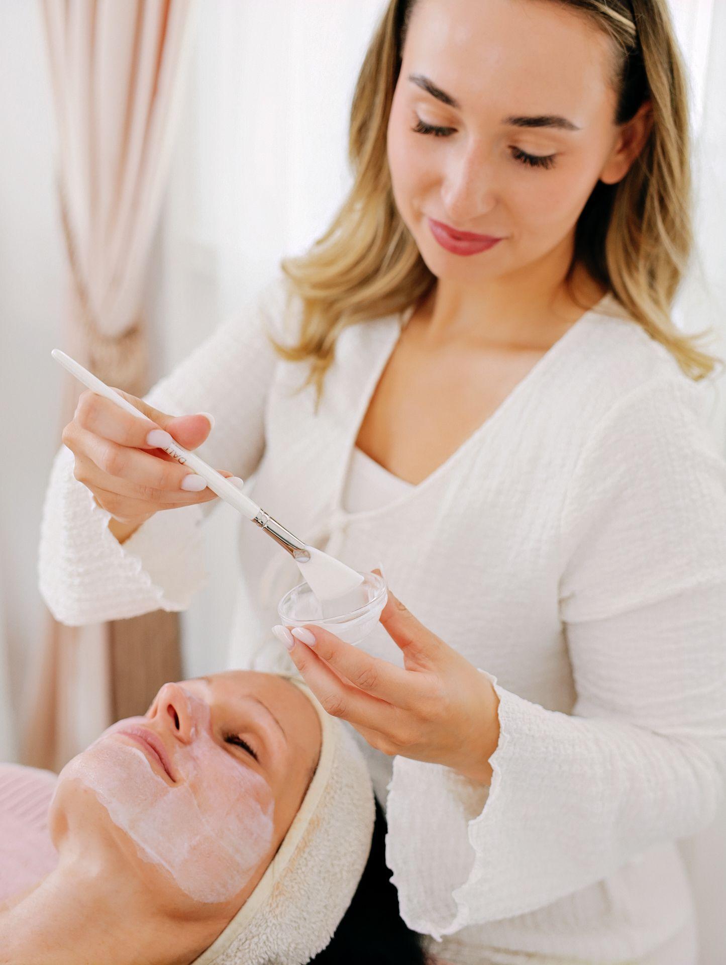 Authentische Brandingfotos für Kosmetikerin im Beauty Studio – 11