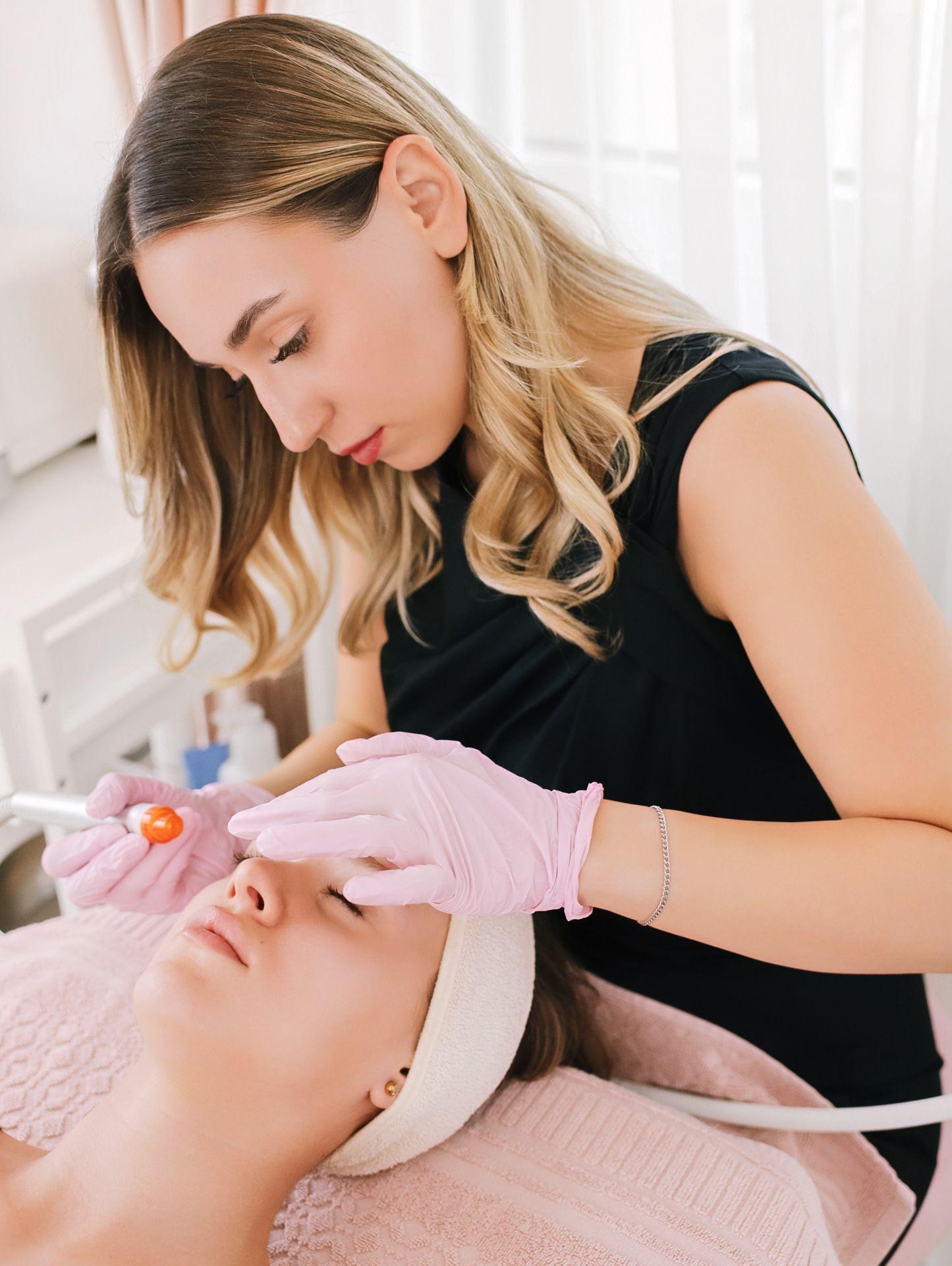 Authentische Brandingfotos für Kosmetikerin im Beauty Studio – 27