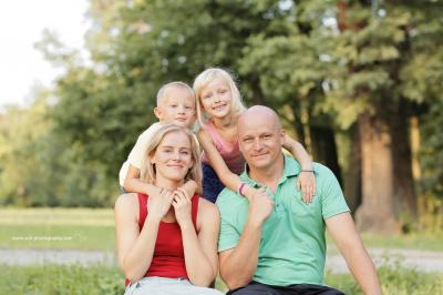 Harrachpark Fotograf Bruck an der Leitha Familienfotoshooting 