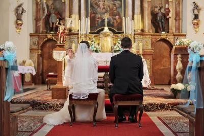 Hochzeit Höflein Kirche Limeshalle Kellergasse